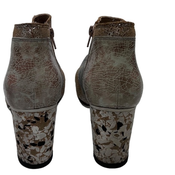 Unity in Diversity Muti Tan Gray Side Zip Ankle Block Heel Bootie SZ EU 40 US 9 - Picture 4 of 10